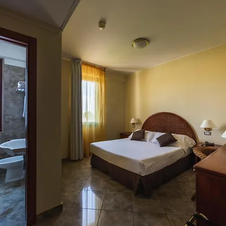 Apulia Taranto Ara Solis Szálloda