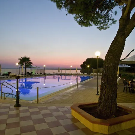 Szálloda Apulia Taranto Ara Solis 4*