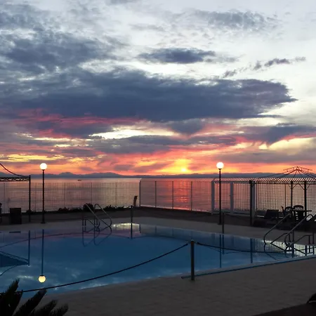 Apulia Taranto Ara Solis 4*