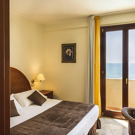 Apulia Taranto Ara Solis Szálloda 4*