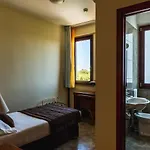 Apulia Taranto Ara Solis 4*