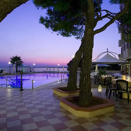Hotel Apulia Taranto Ara Solis 4*